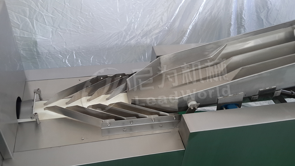 自動黃桃切條機(jī)